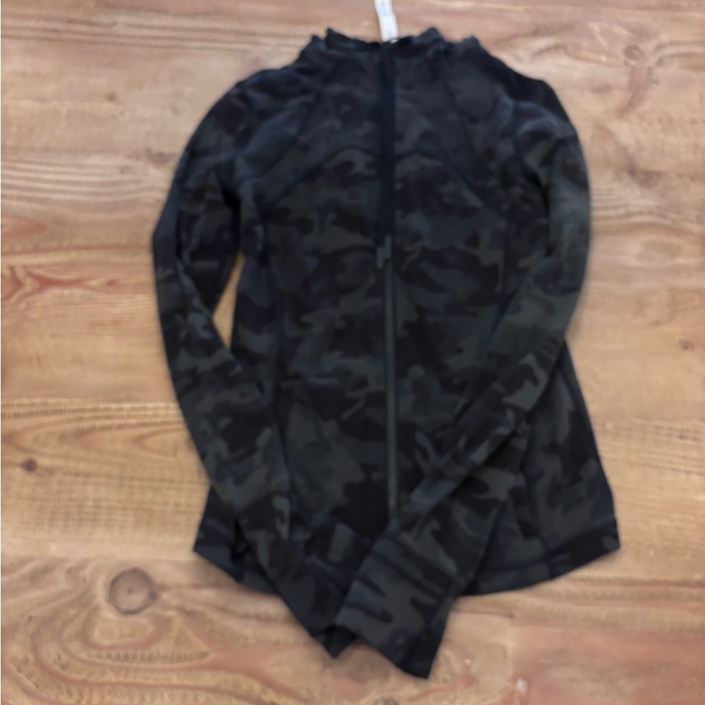 Green Camouflage Lululemon define jacket like new